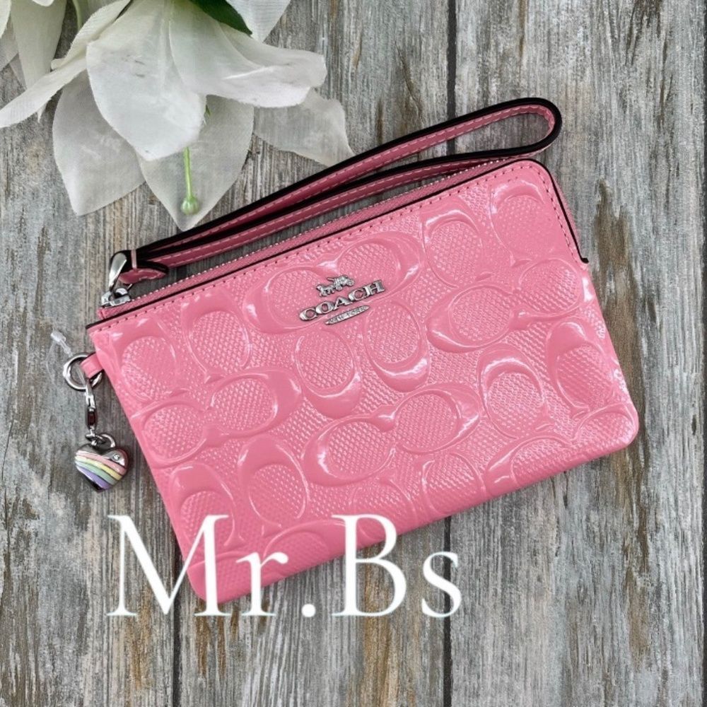 Coach Corner Zip Wristlet In Pink Signature Leather  With Heart Charm Wallet
